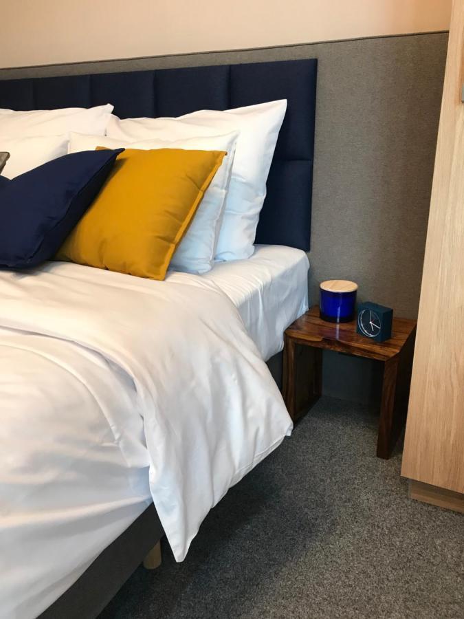 Good Bed - Scooter